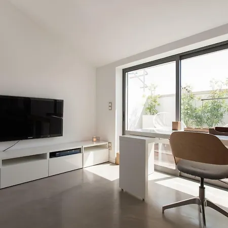 Picoas Loft Апартаменты Лиссабон